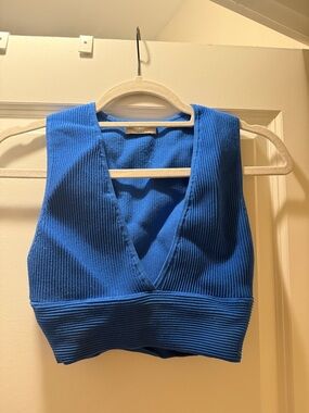 Aritzia Babaton Ribbed V-Neck Tank – Royal Blue – Size S